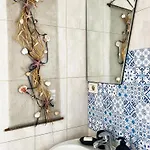 Sunny Central One-bedroom דירה טיראנה