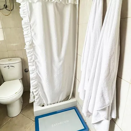 Sunny Central One-bedroom تيرانا